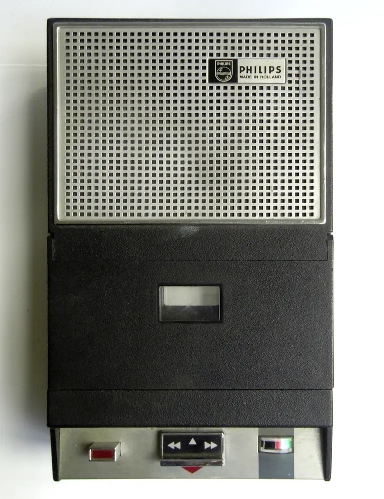Draagbare Philips-cassetterecorder van de eerste generatie